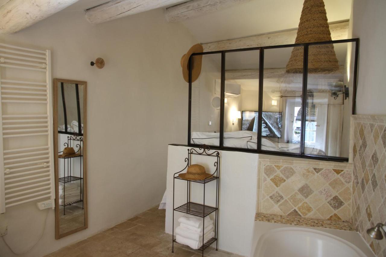 Le Passage Apartment Lourmarin Bagian luar foto