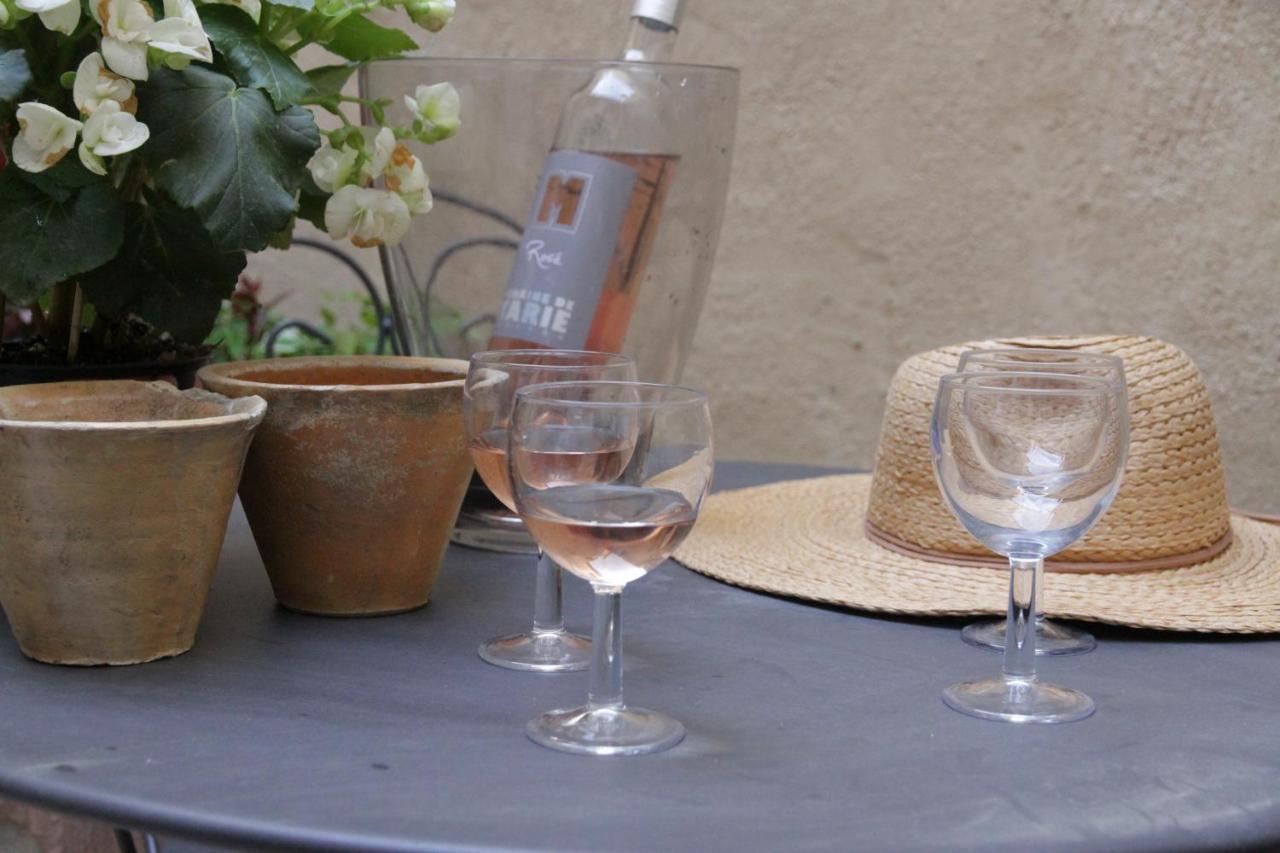 Le Passage Apartment Lourmarin Bagian luar foto